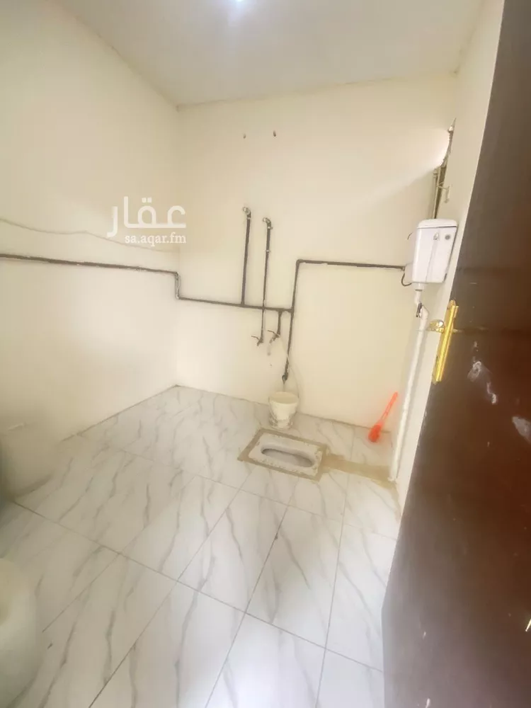 مكتب تجاري للإيجار في شارع الشيخ سلمان بن حمد آل خليفة, حي الملز, مدينة الرياض, منطقة الرياض صورة 5