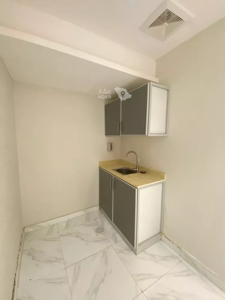 Apartment for Rent in Riyadh Al Mughrizat 8