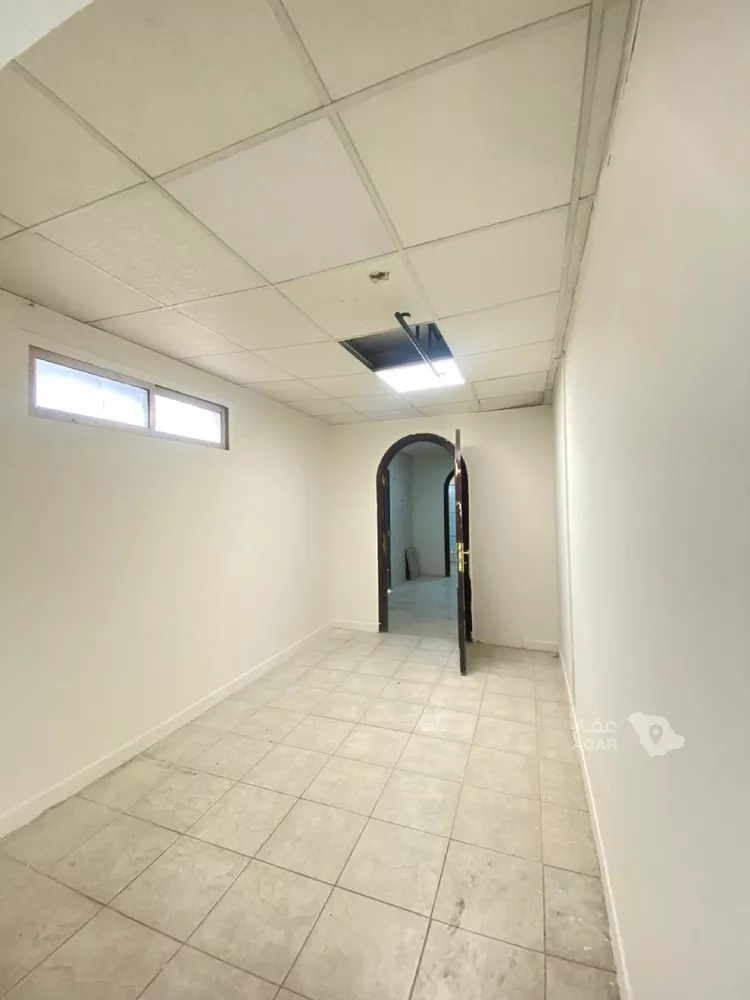 Commercial Office for Rent in Riyadh Al Malaz 5