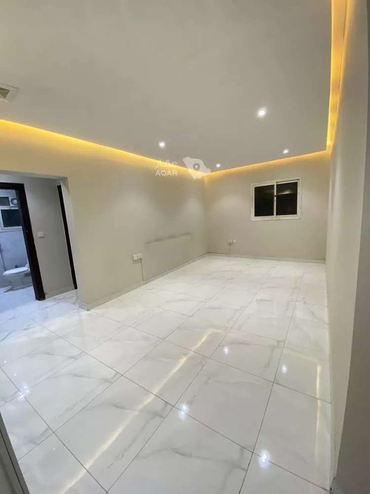 Apartment for Rent in Riyadh Al Wizarat 7