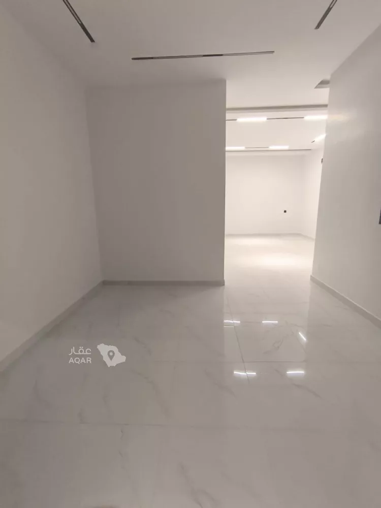 Floor for Sale in Riyadh Dhahrat Namar 4