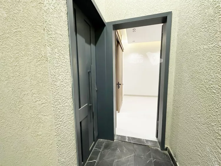 Floor for Sale in Riyadh Tuwaiq 19