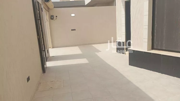 دور للبيع في شارع العزم, حي بدر, مدينة الرياض, منطقة الرياض 13
