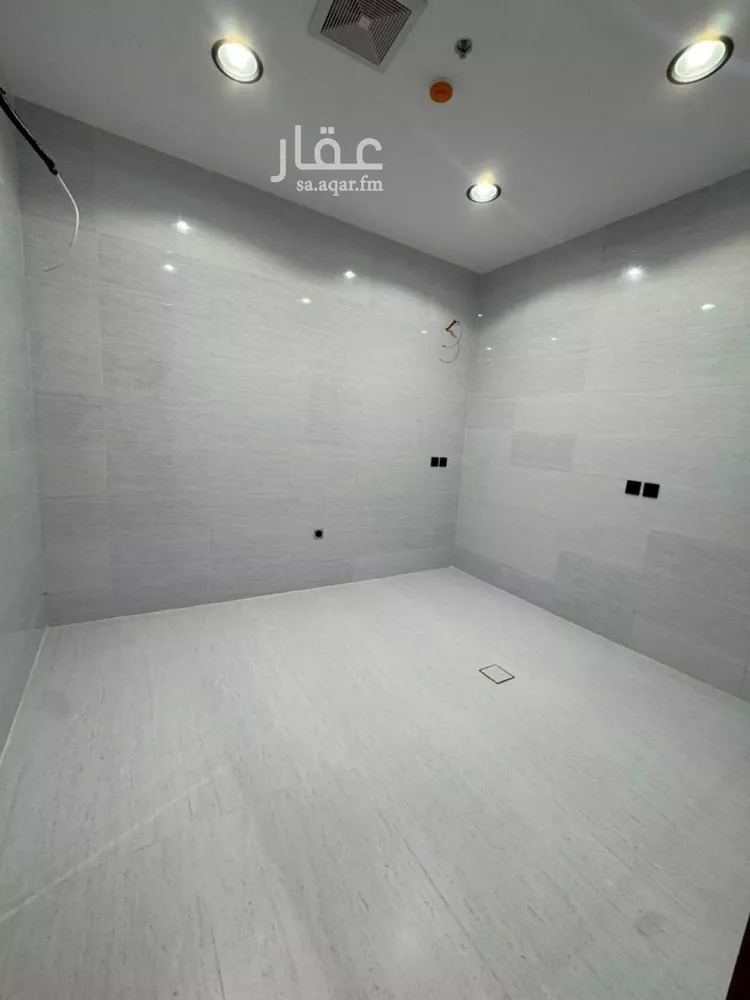 شقة للبيع في شارع النعيرية, حي الحمراء, مدينة الخبر, المنطقة الشرقية 6
