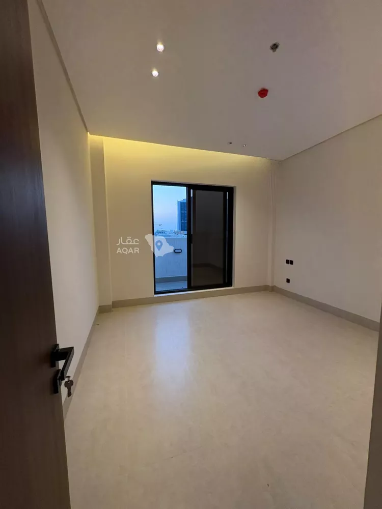 شقة للبيع في شارع الالمعي, حي البندرية, مدينة الخبر, المنطقة الشرقية 15