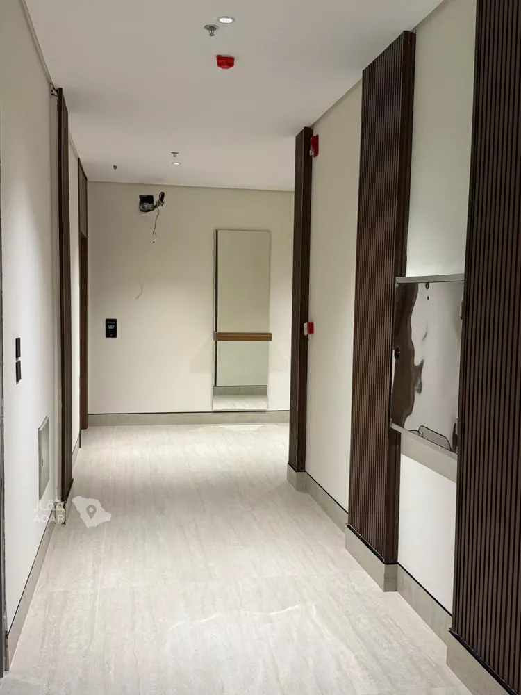 شقة للبيع في شارع الالمعي, حي البندرية, مدينة الخبر, المنطقة الشرقية 11