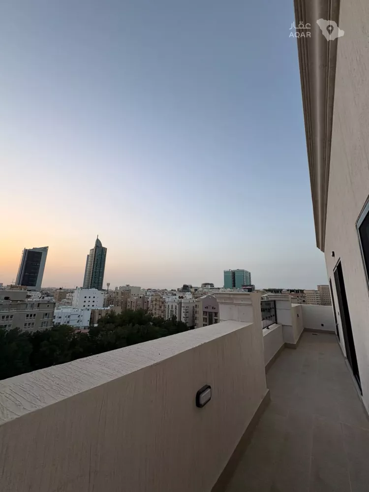 شقة للبيع في شارع الالمعي, حي البندرية, مدينة الخبر, المنطقة الشرقية 12
