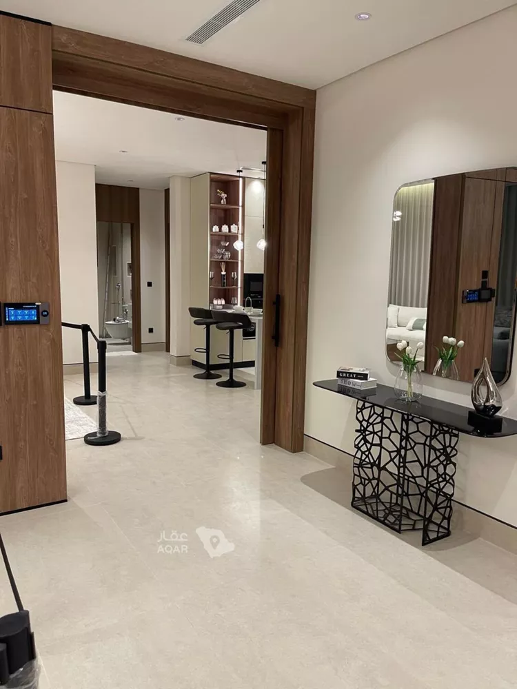 شقة للبيع في شارع الشماخ بن علاء, حي البندرية, مدينة الخبر, المنطقة الشرقية 4