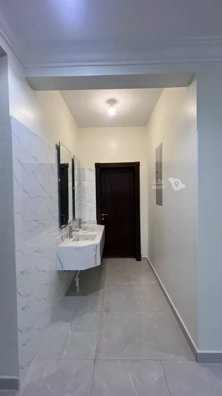 دور للإيجار في شارع الفرعية, حي عرقة, مدينة الرياض, منطقة الرياض 18