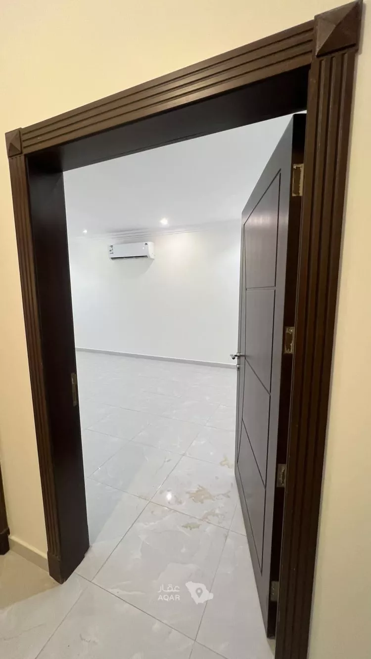 دور للإيجار في شارع الفرعية, حي عرقة, مدينة الرياض, منطقة الرياض 7