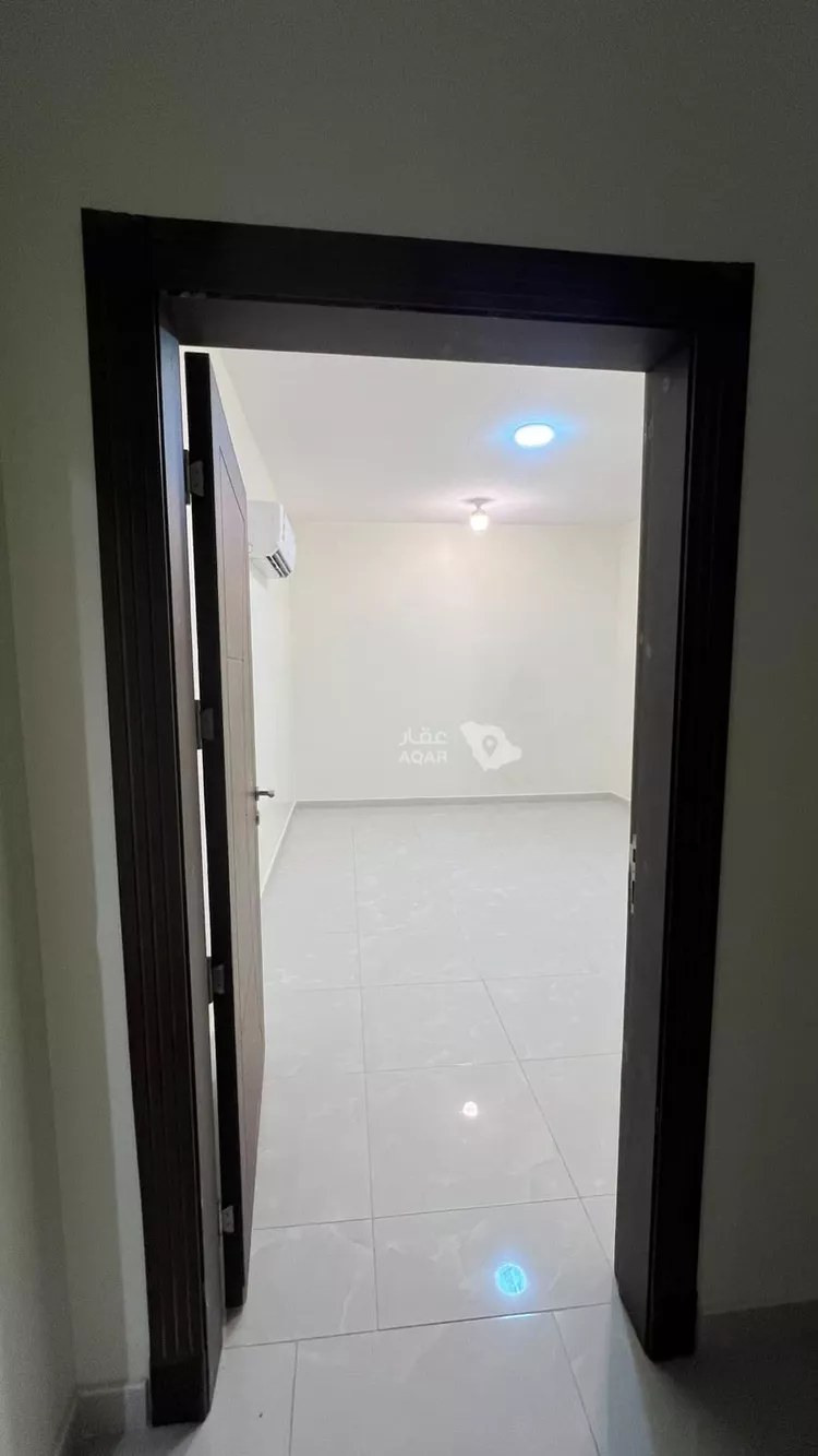 دور للإيجار في شارع الفرعية, حي عرقة, مدينة الرياض, منطقة الرياض 21