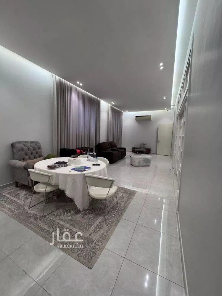 Floor for Rent in Riyadh Al Janadriyah