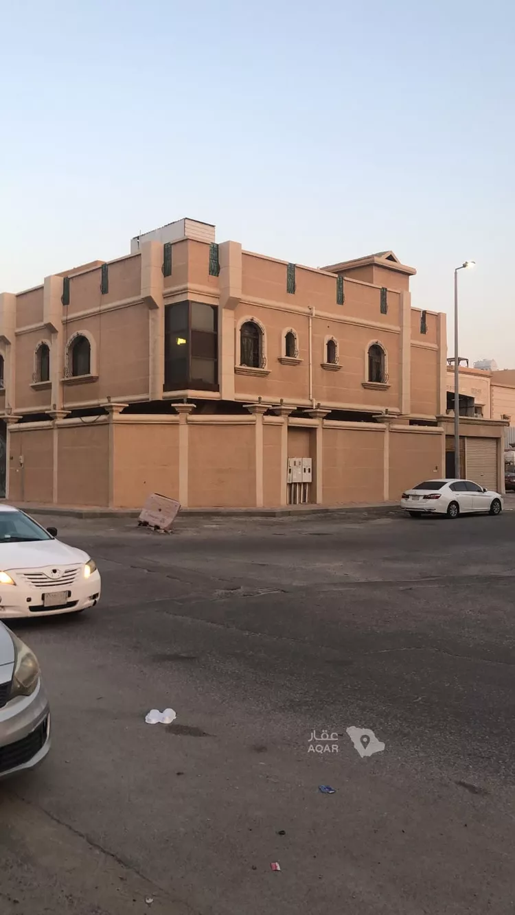 عمارة للبيع في شارع ابن السائب المخزومي, حي ضاحية الملك فهد, مدينة الدمام, المنطقة الشرقية 8