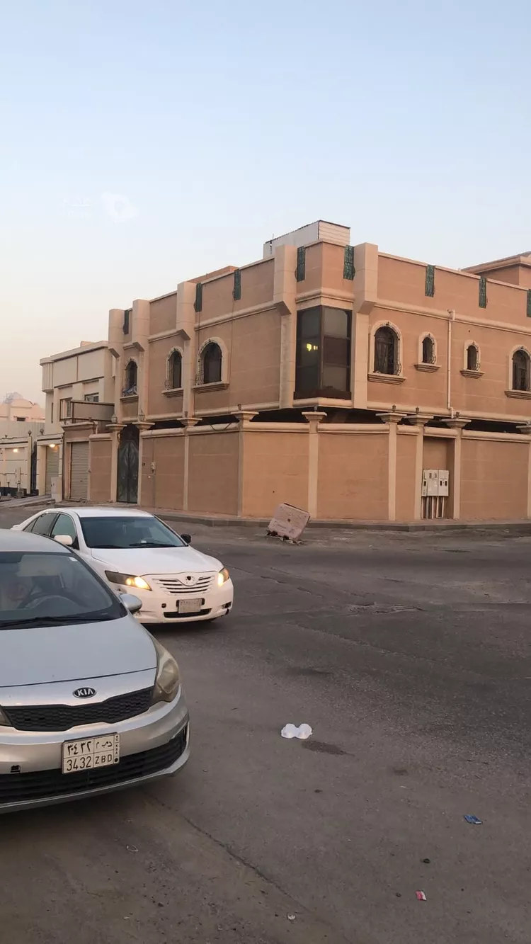 عمارة للبيع في شارع ابن السائب المخزومي, حي ضاحية الملك فهد, مدينة الدمام, المنطقة الشرقية 9