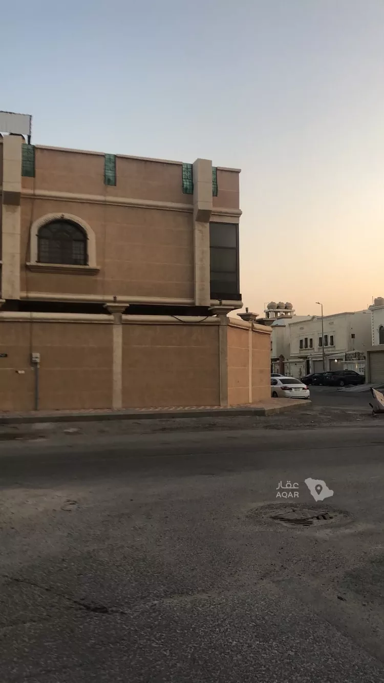عمارة للبيع في شارع ابن السائب المخزومي, حي ضاحية الملك فهد, مدينة الدمام, المنطقة الشرقية 2