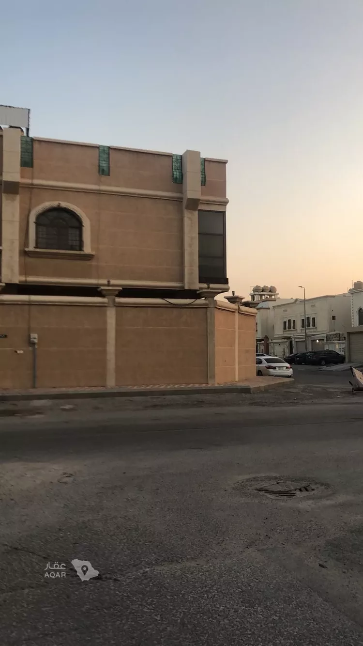 عمارة للبيع في شارع ابن السائب المخزومي, حي ضاحية الملك فهد, مدينة الدمام, المنطقة الشرقية صورة 2
