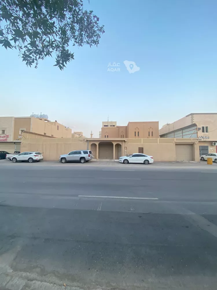 فيلا للبيع في شارع نهاوند, حي العزيزية, مدينة الرياض, منطقة الرياض 2