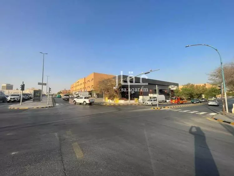 Shop for Sale in Riyadh Al Malaz 11