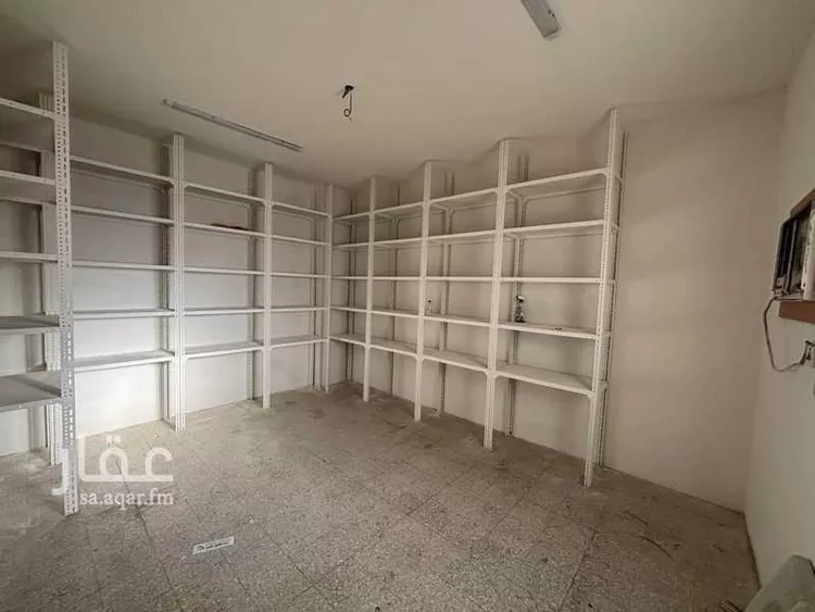 فيلا للبيع في شارع أبي تراب اللوزي, حي الملز, مدينة الرياض, منطقة الرياض صورة 4