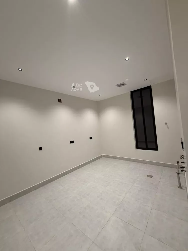 Floor for Sale in Riyadh Ar Rimal 6