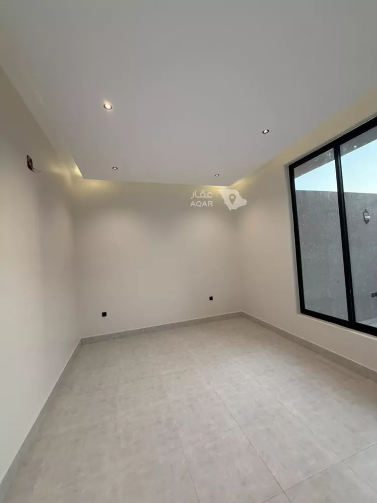 Floor for Sale in Riyadh Ar Rimal 11