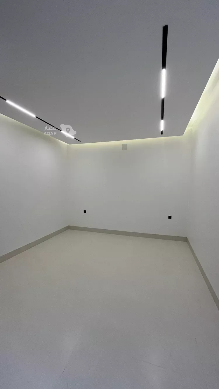 Villa for Sale in Riyadh Al Mahdiyah 9