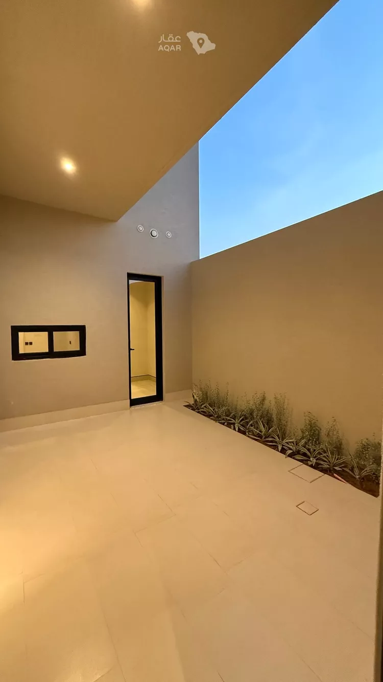 Villa for Sale in Riyadh Al Mahdiyah 10
