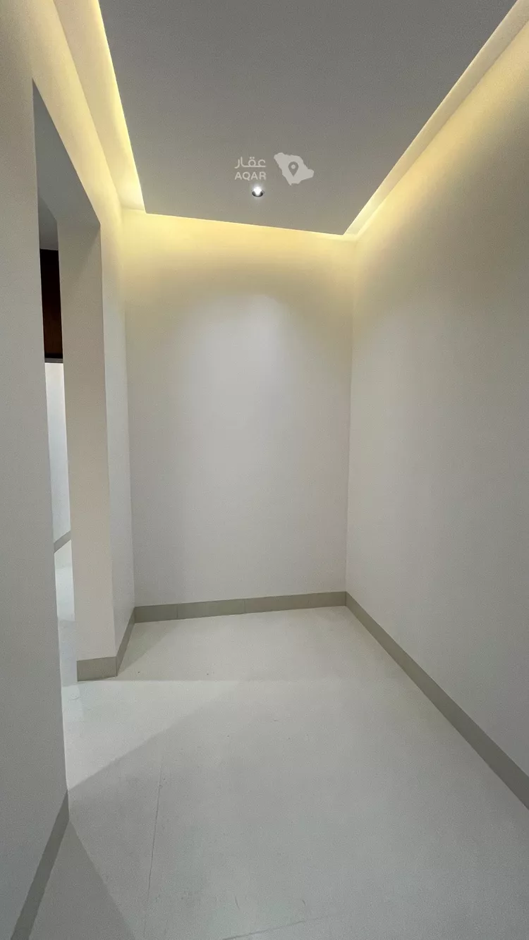 Villa for Sale in Riyadh Al Mahdiyah 10