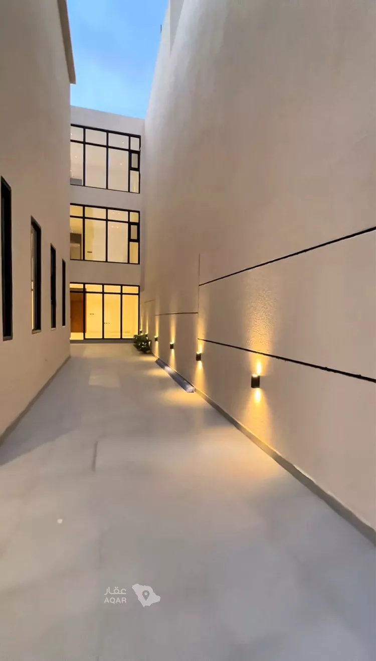 Villa for Sale in Riyadh Al Mahdiyah صورة 3