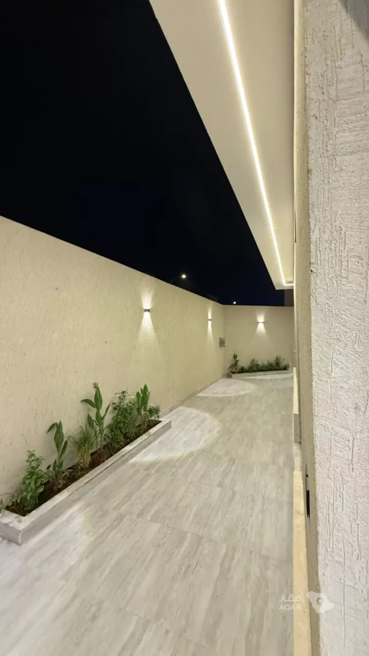 Villa for Sale in Riyadh Al Arid 25
