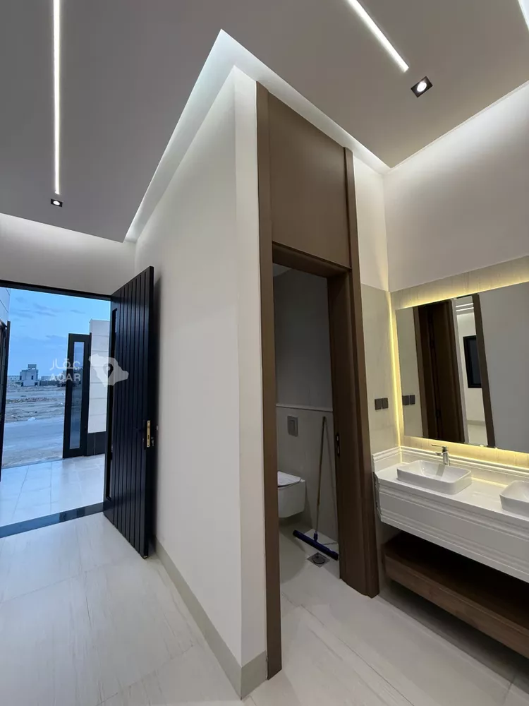 Floor for Sale in Riyadh Dahiat Namar 16