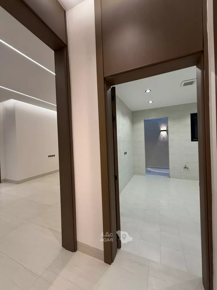 Floor for Sale in Riyadh Dahiat Namar 18
