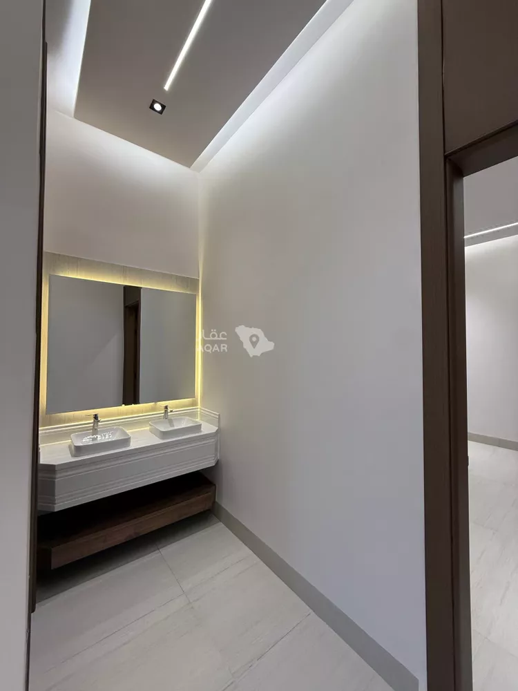 Floor for Sale in Riyadh Dahiat Namar 9