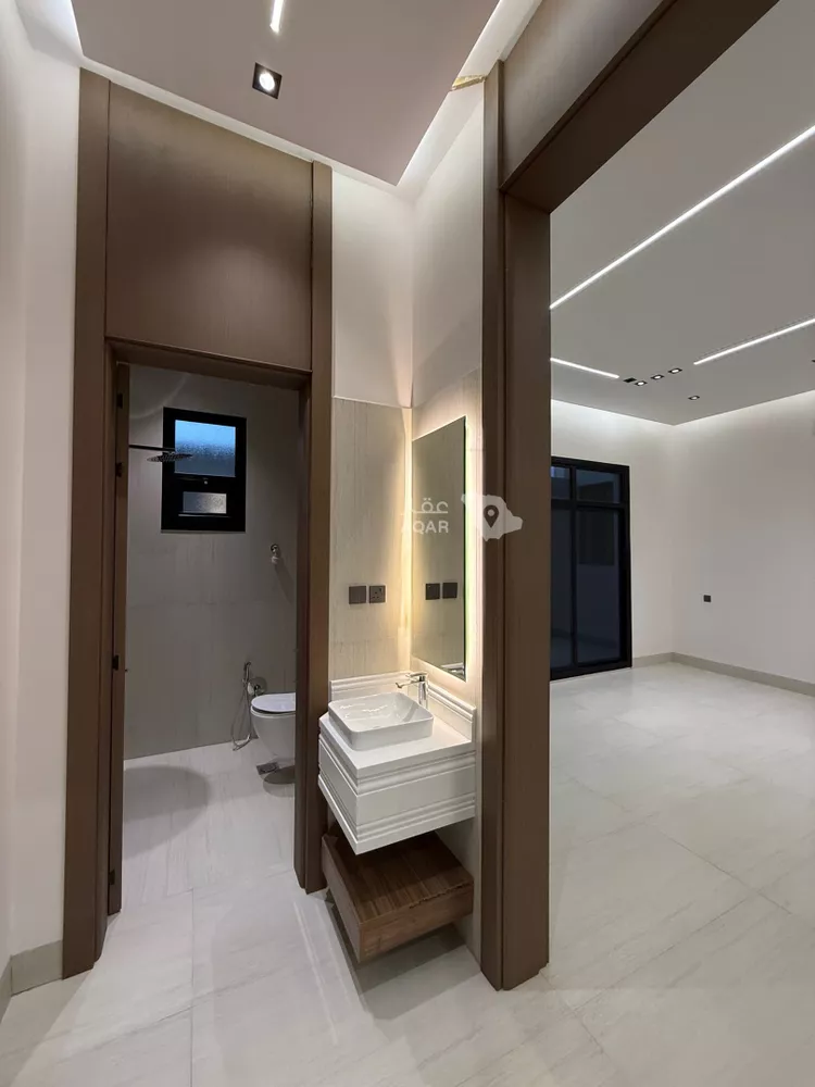 Floor for Sale in Riyadh Dahiat Namar 22