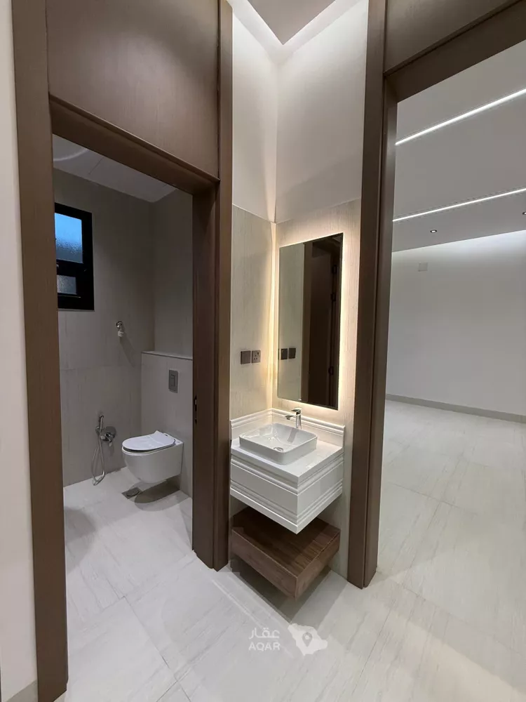 Floor for Sale in Riyadh Dahiat Namar 19