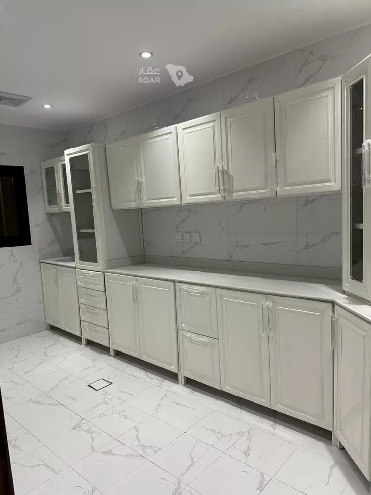 شقة للإيجار في شارع عبدالوهاب بن بخت, حي المعيزيلة, مدينة الرياض, منطقة الرياض 4