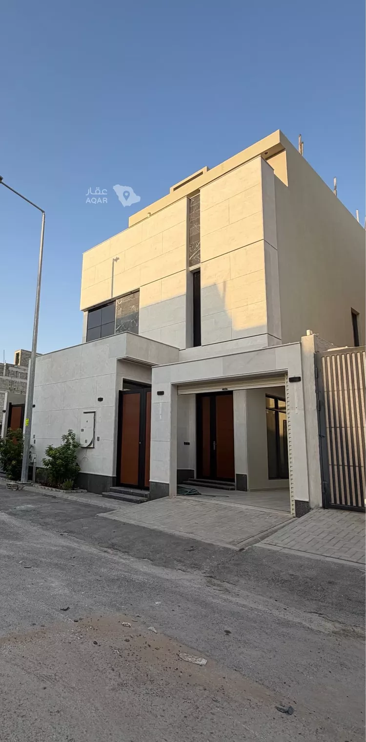 Villa for Sale in Riyadh Ar Rimal 2