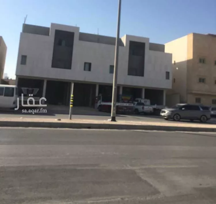 محل للإيجار في شارع محمد بن عبدالعزيز الدغيثر, حي الملقا, مدينة الرياض, منطقة الرياض