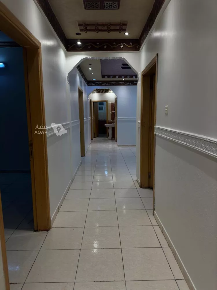 Floor for Rent in Riyadh Al Qadisiyah