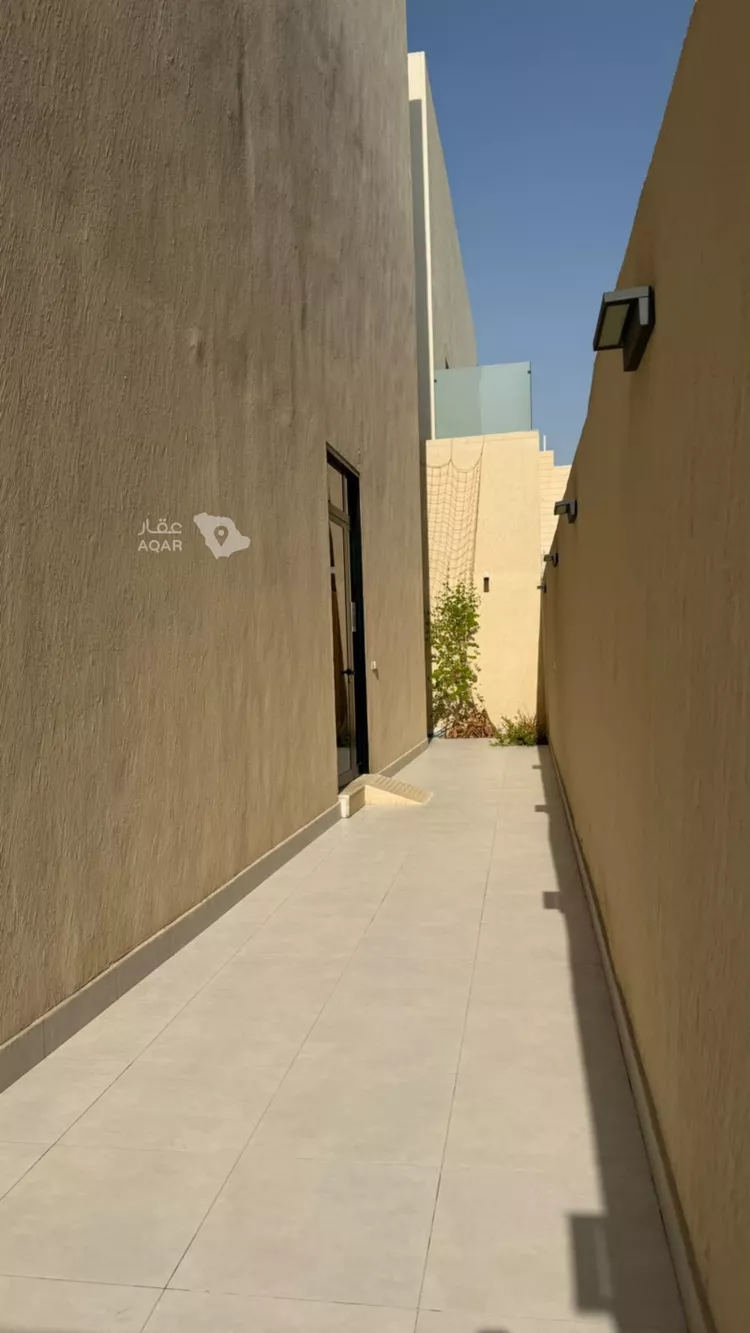 Commercial Office for Rent in Riyadh Al Wadi
