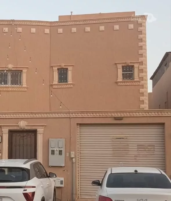 Villa for Sale in Hafr Al Batin Al Jame'ah
