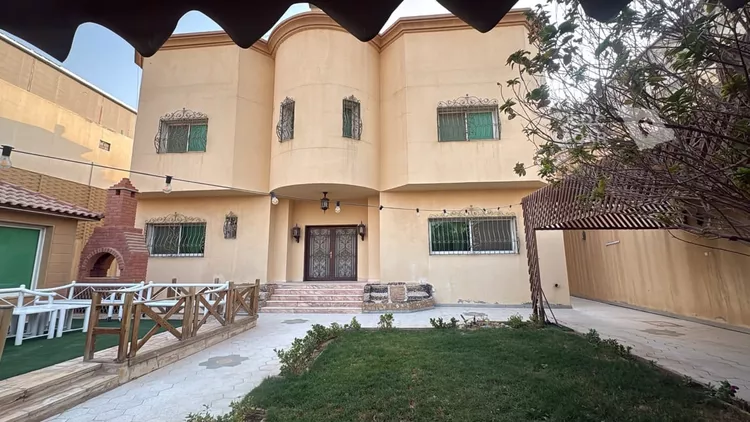 فيلا للبيع في شارع التوت, حي الفيحاء, مدينة الرياض, منطقة الرياض 2