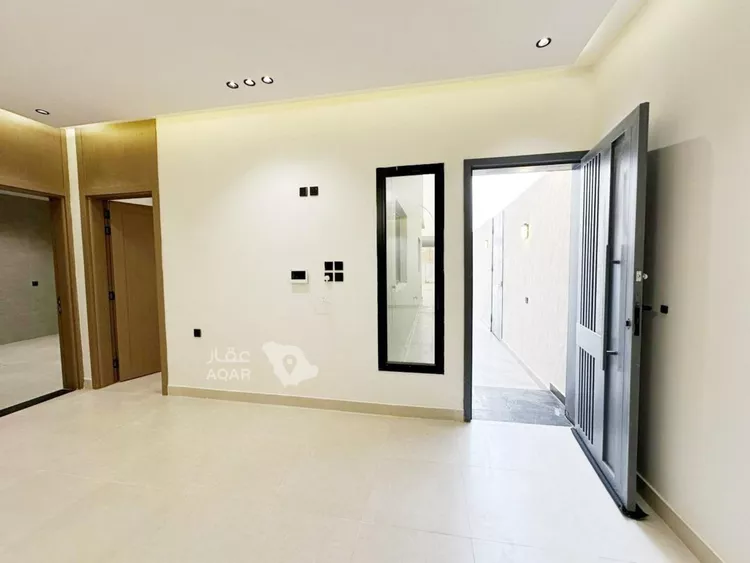 Floor for Sale in Riyadh Tuwaiq صورة 3