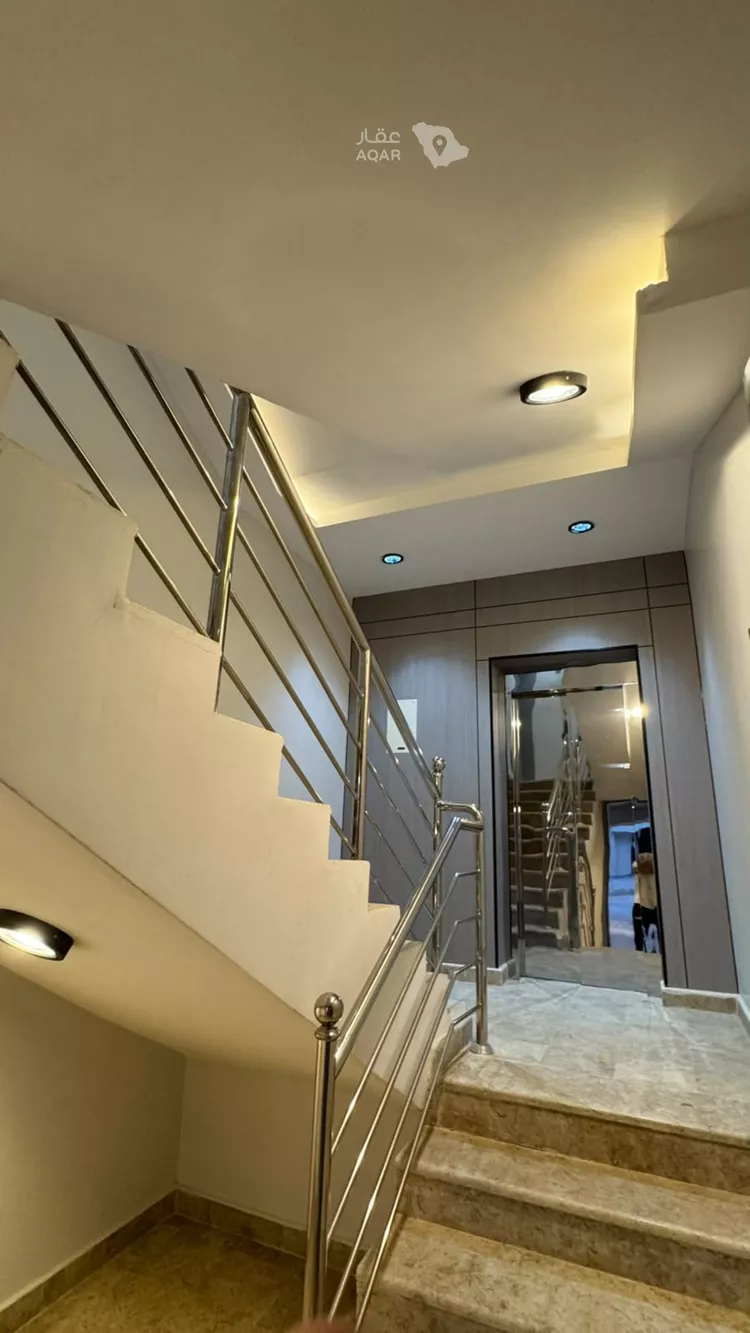 Floor for Sale in Riyadh Dirab 9