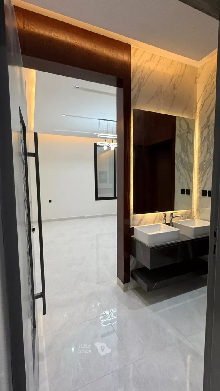 دور للبيع في شارع وادي حلي, حي ديراب, مدينة الرياض, منطقة الرياض 10
