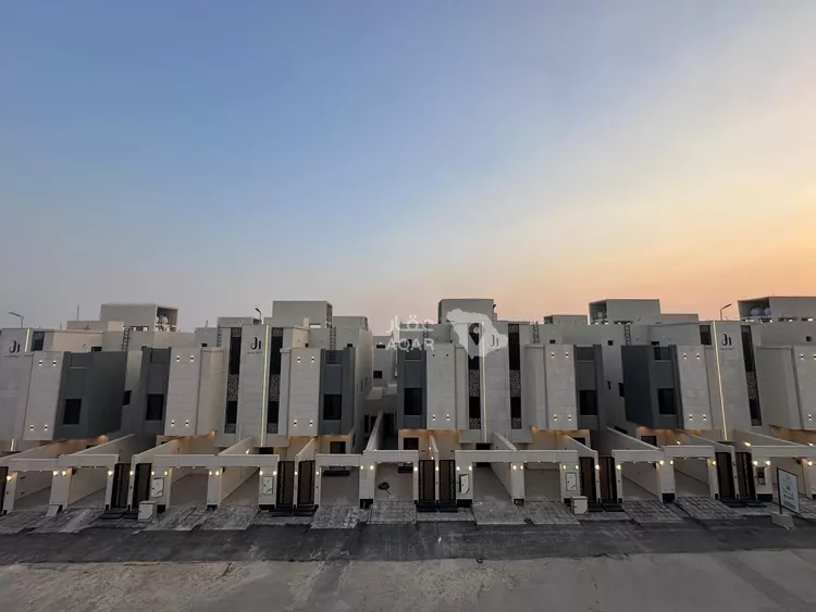 Floor for Sale in Riyadh Dirab 7
