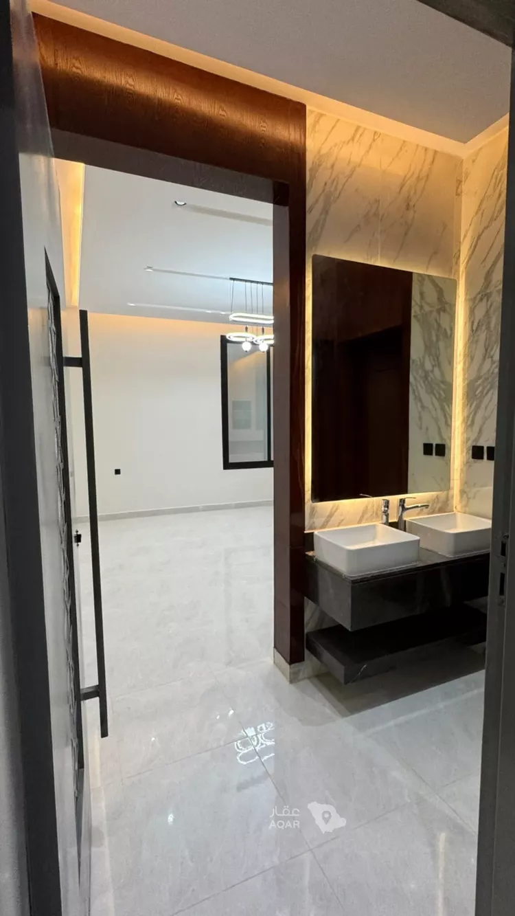 Floor for Sale in Riyadh Dahiat Namar 11