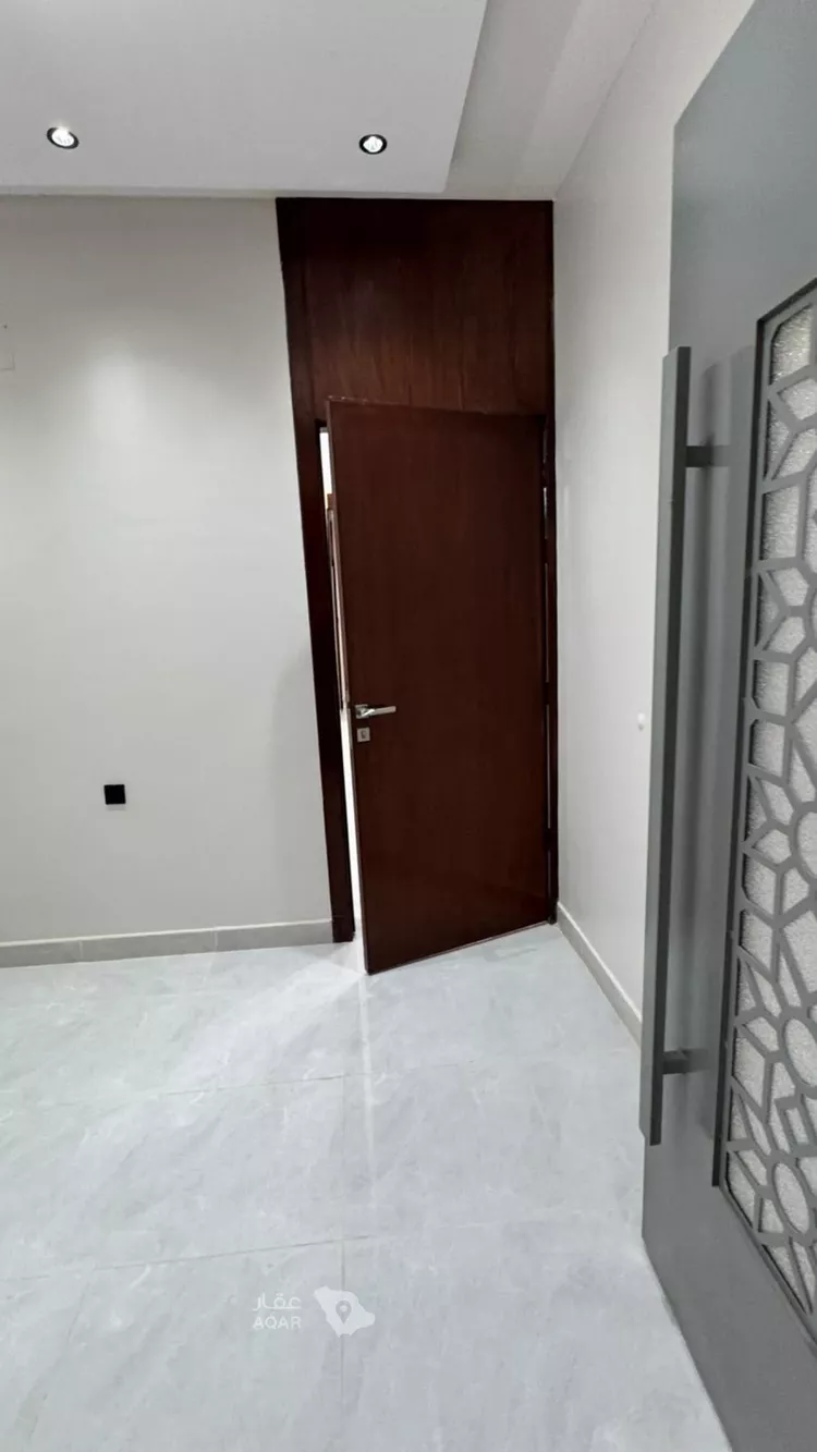 دور للبيع في شارع وادي حلي, حي ديراب, مدينة الرياض, منطقة الرياض 13