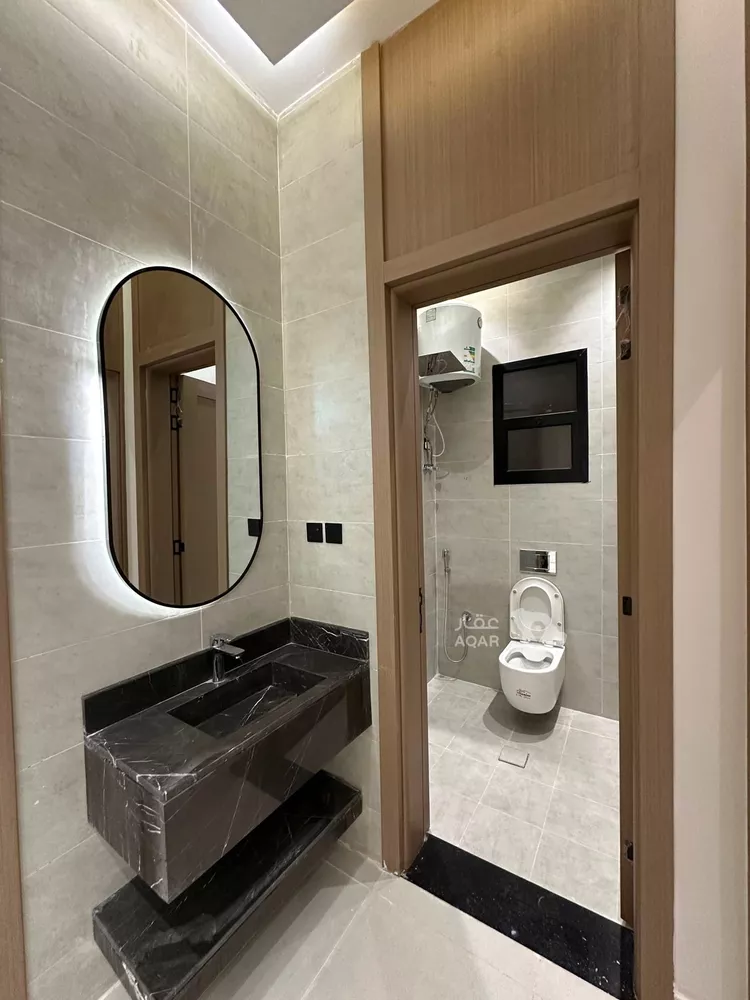 Floor for Sale in Riyadh Dirab 12