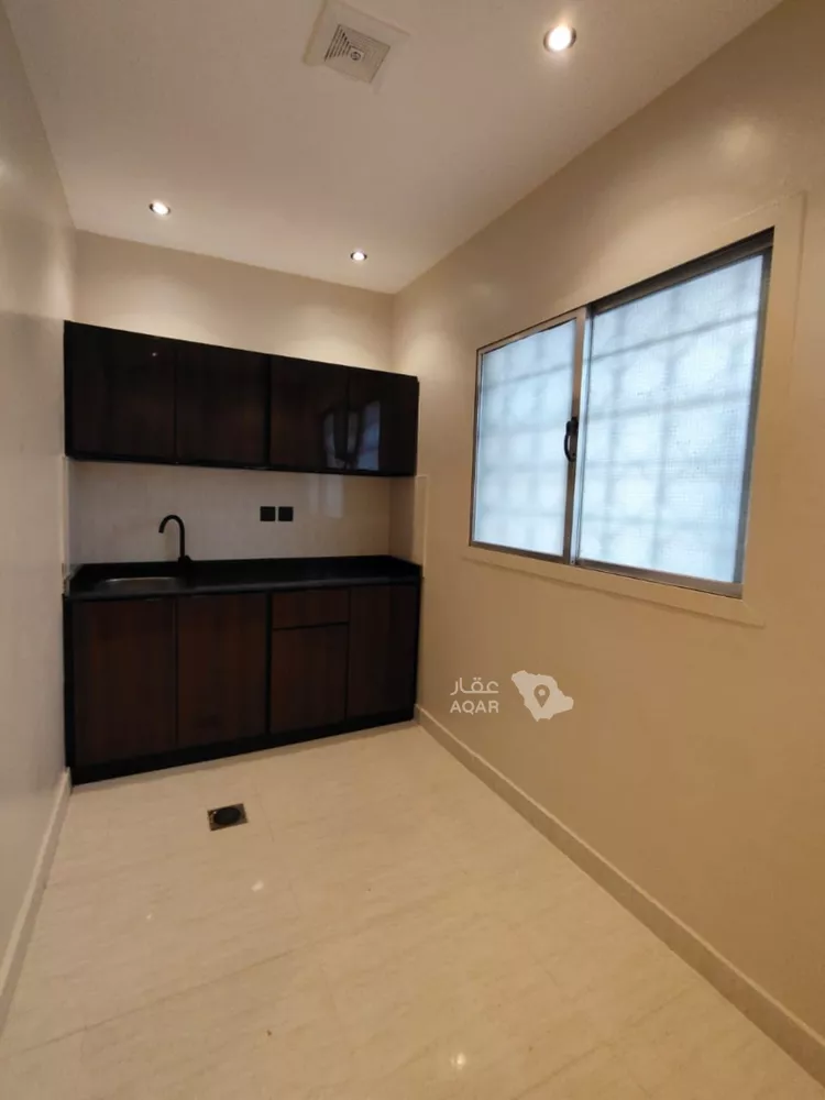 Apartment for Rent in Riyadh King Fahd 4